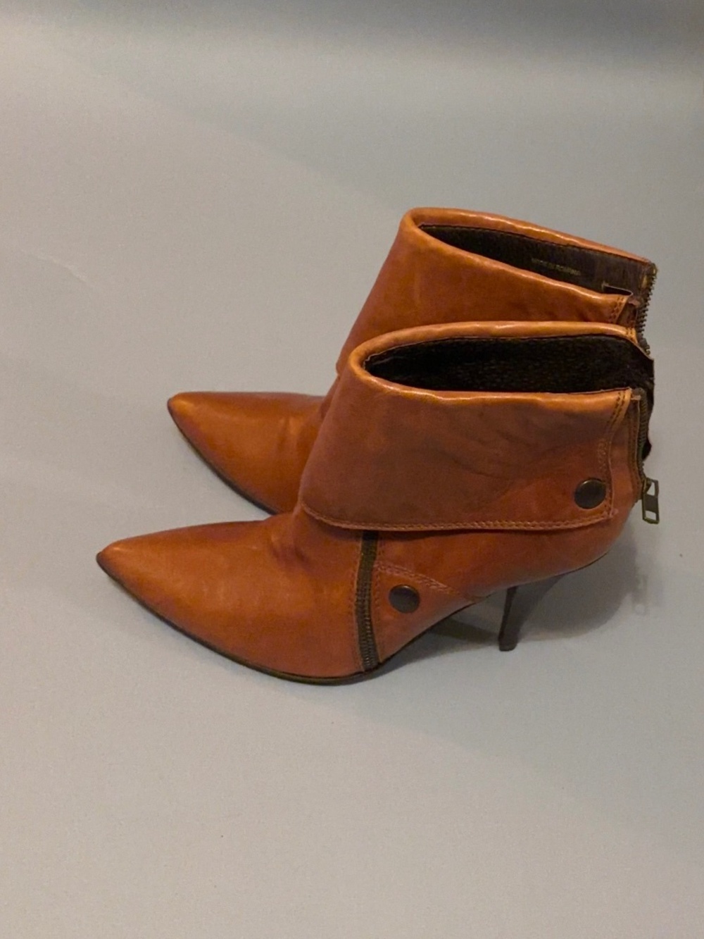 Francesco Morichetti Women’s Ankle Bootie Cognac Color Back Zip Sz 37